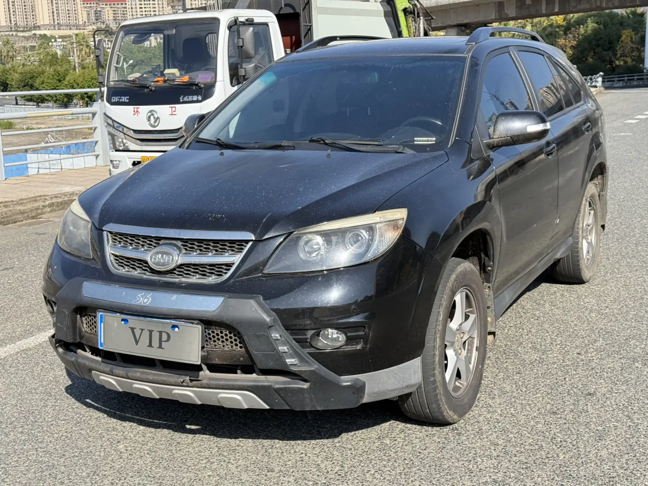 BYD S6  из Китая