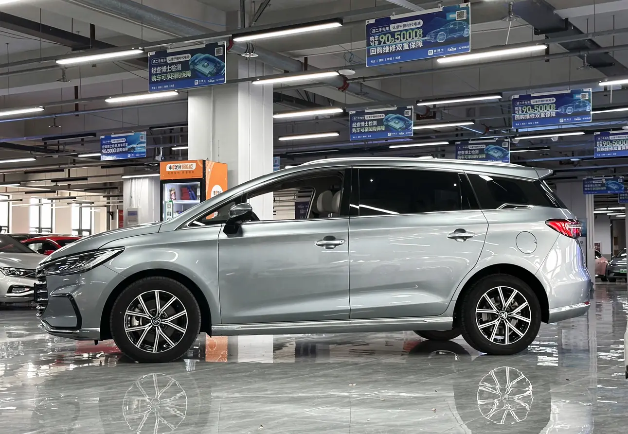 BYD Song MAX DM  из Китая