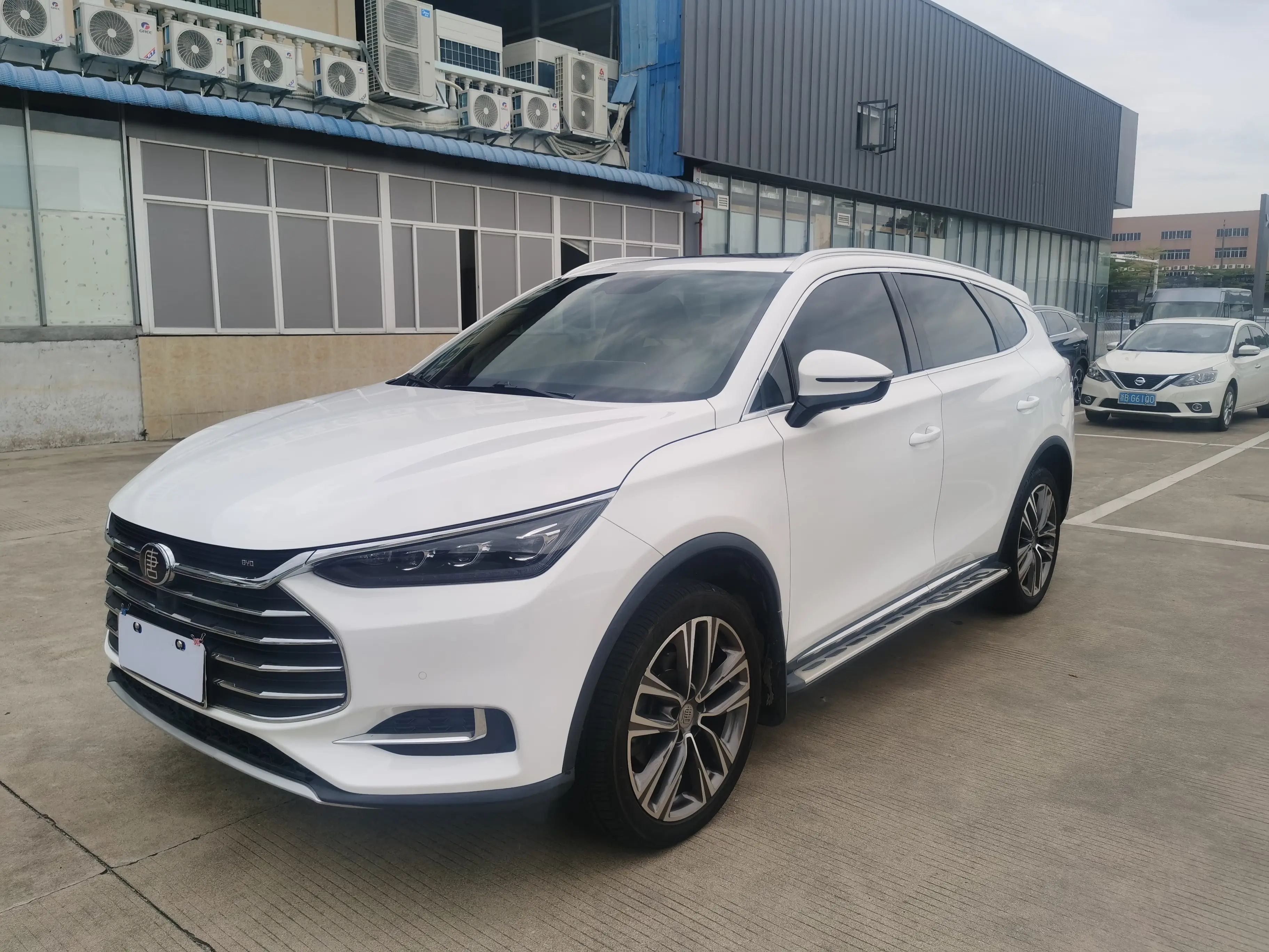 BYD Tang  из Китая