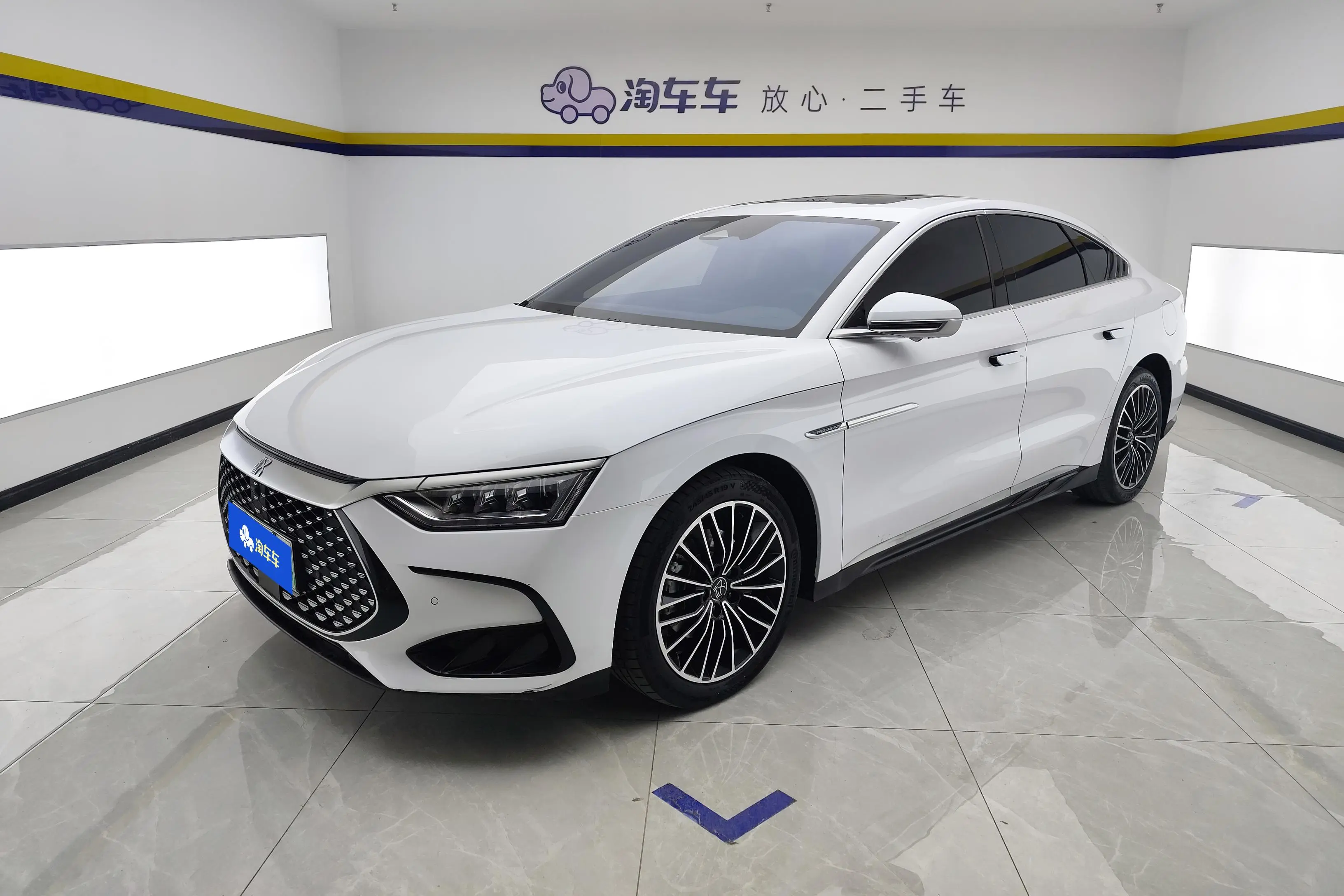 BYD HAN DM  из Китая