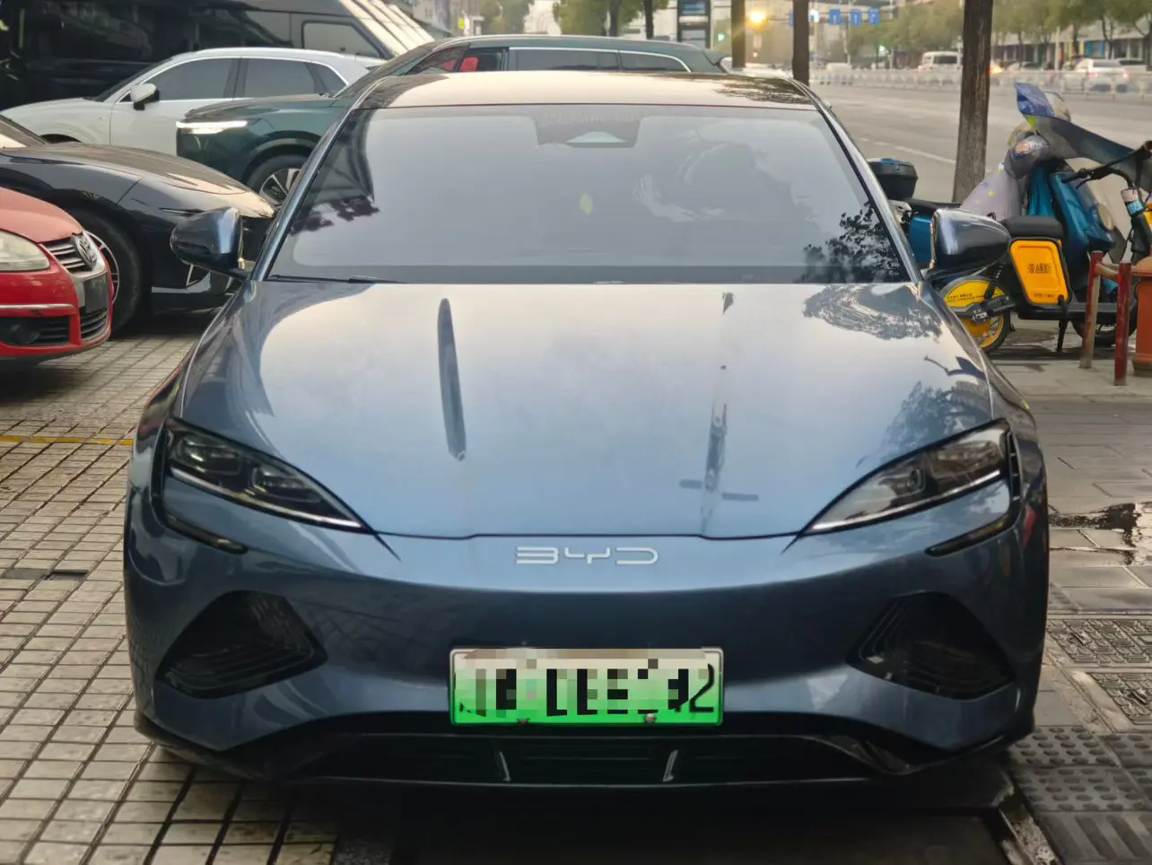 BYD Seal  из Китая