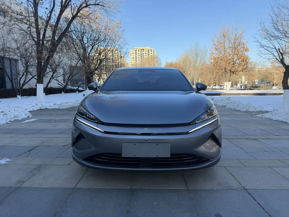 BYD Qin L EV  из Китая