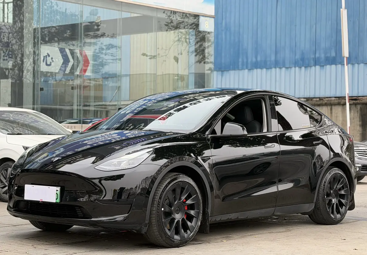 Tesla Model Y  из Китая