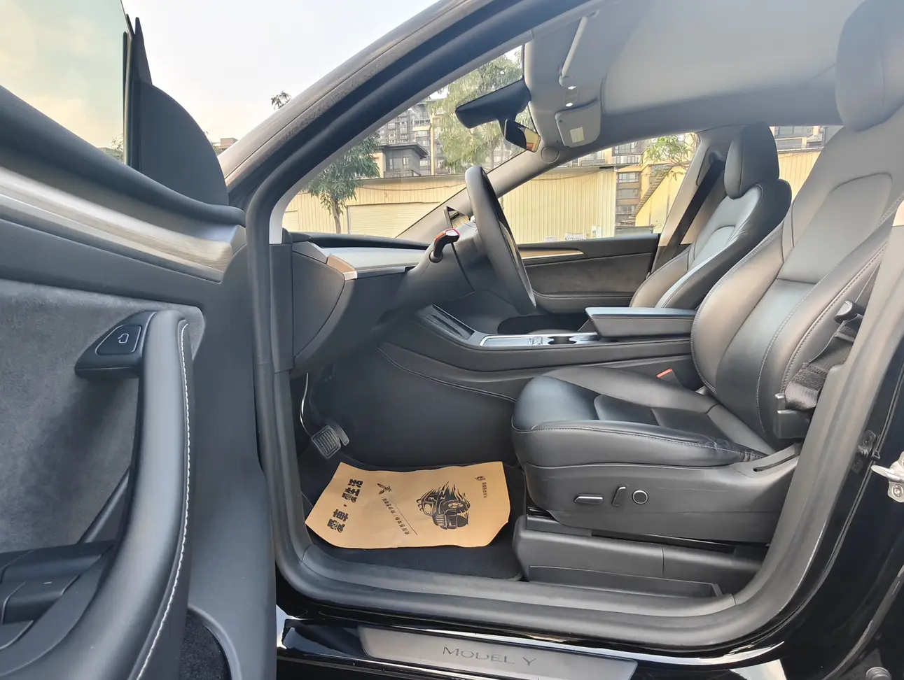 Tesla Model Y  из Китая