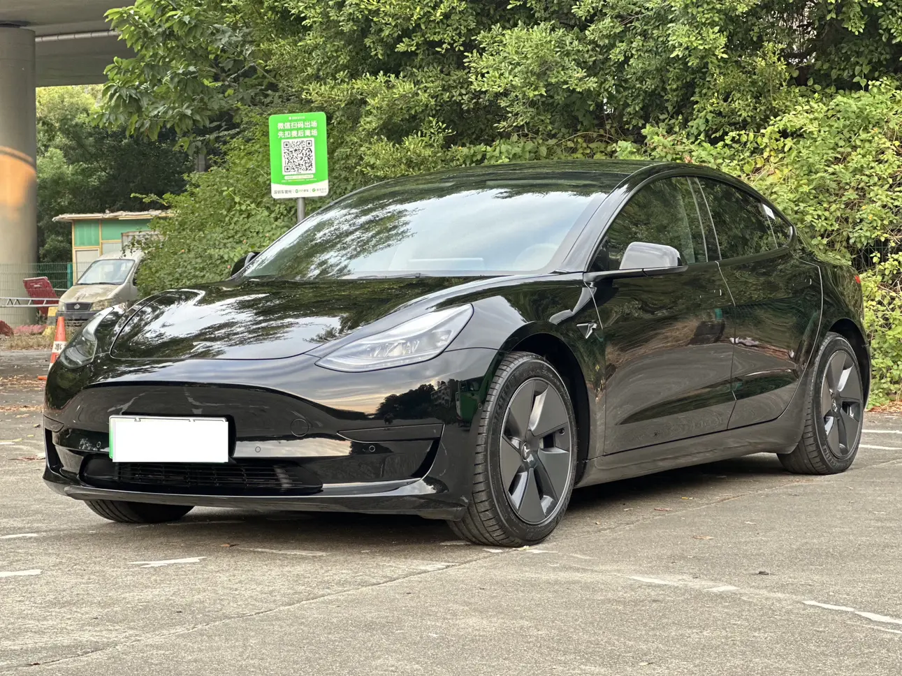 Tesla Model 3  из Китая