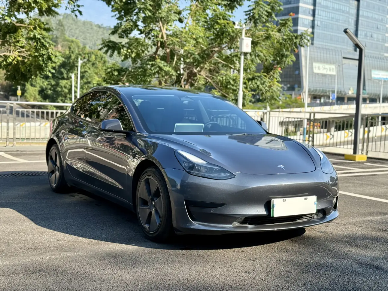 Tesla Model 3  из Китая