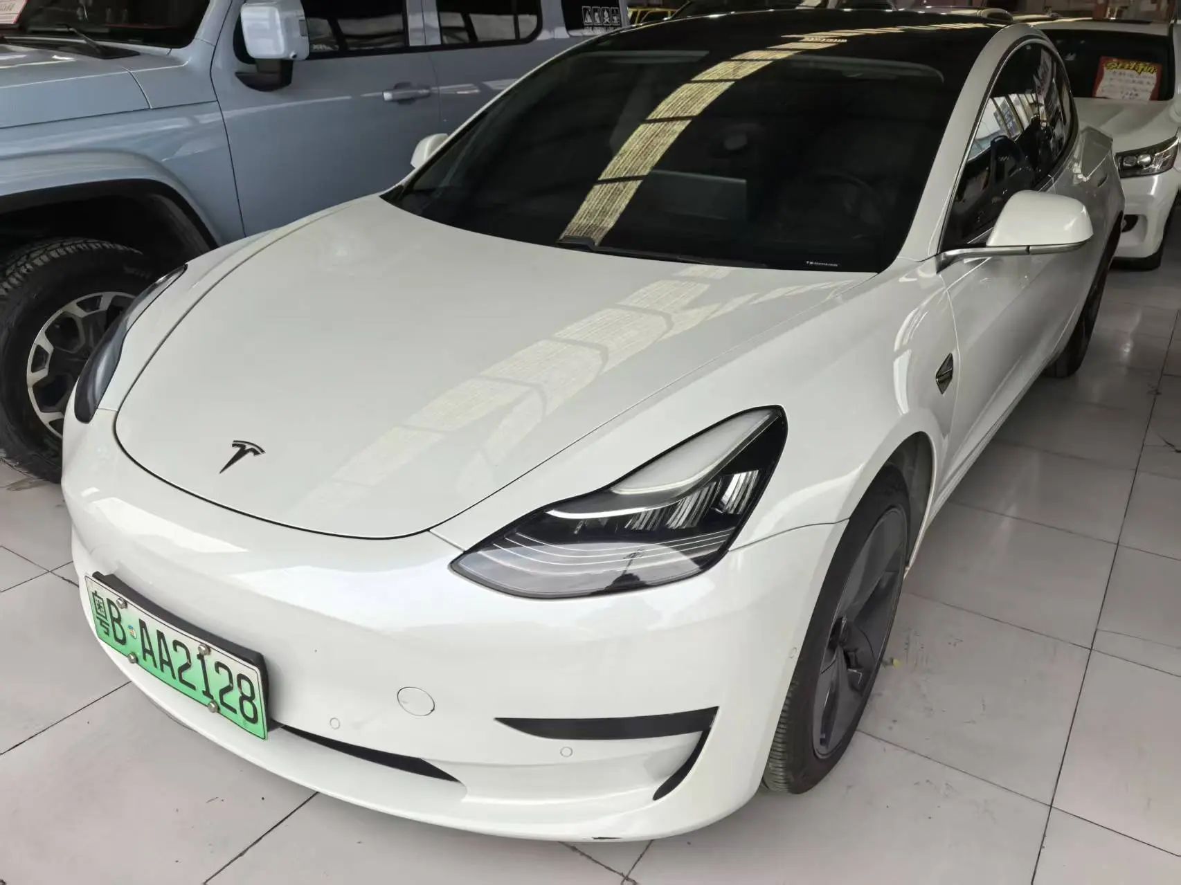 Tesla Model 3  из Китая