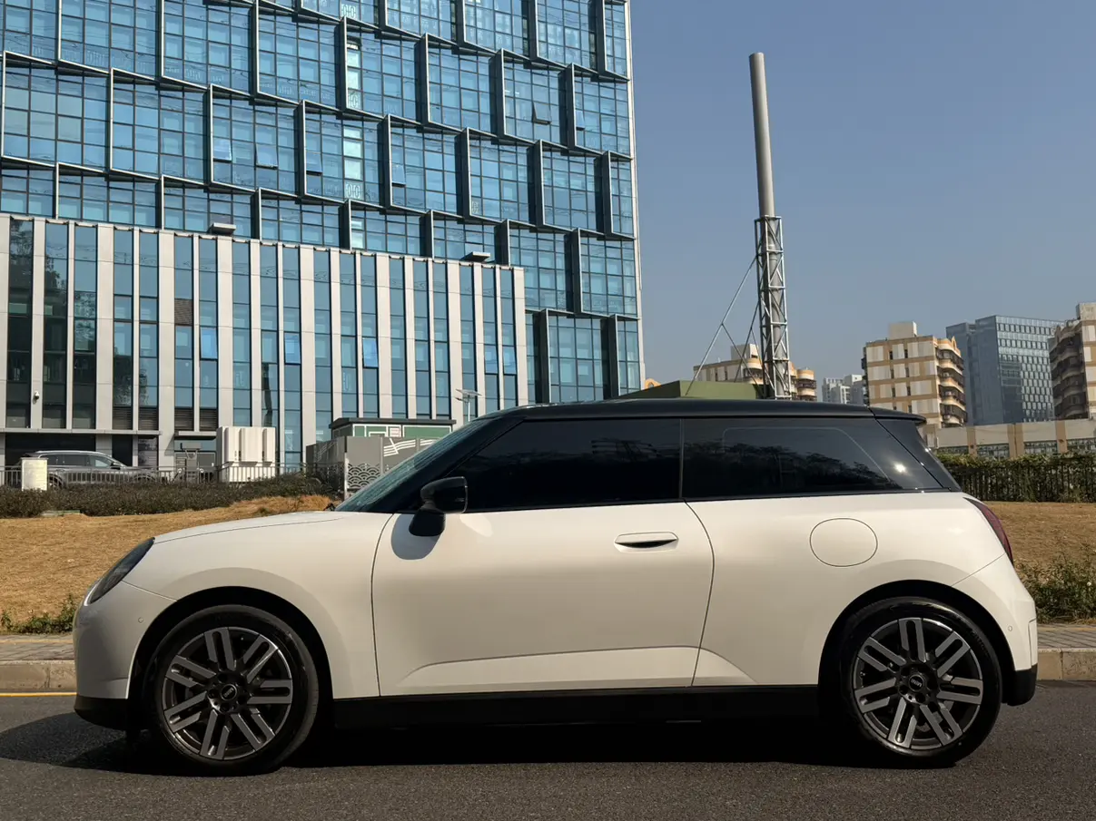 MINI ELECTRIC  COOPER