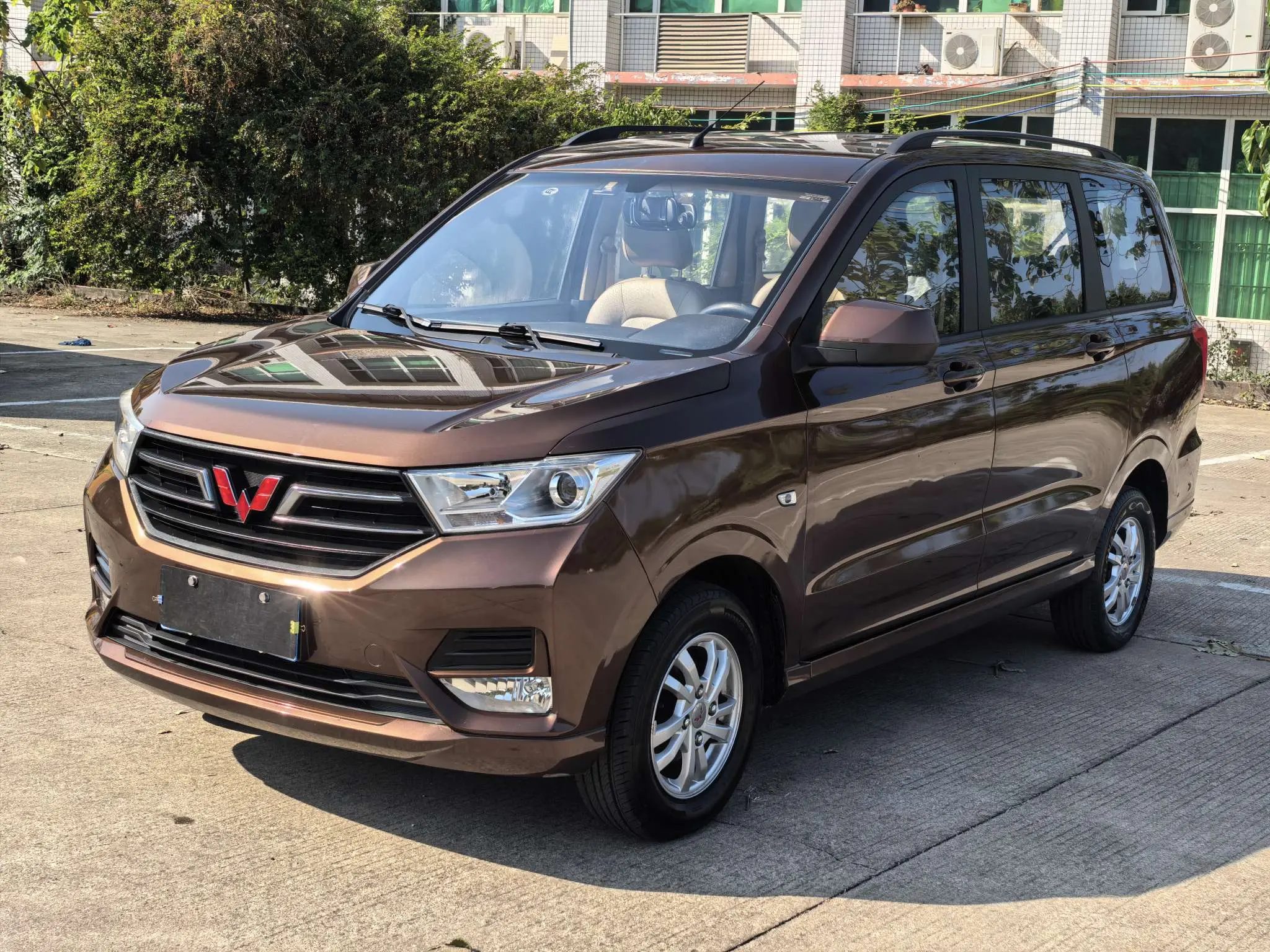 Wuling Hongguang  из Китая