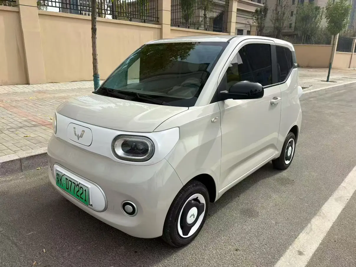 Wuling Hongguang MINIEV  из Китая
