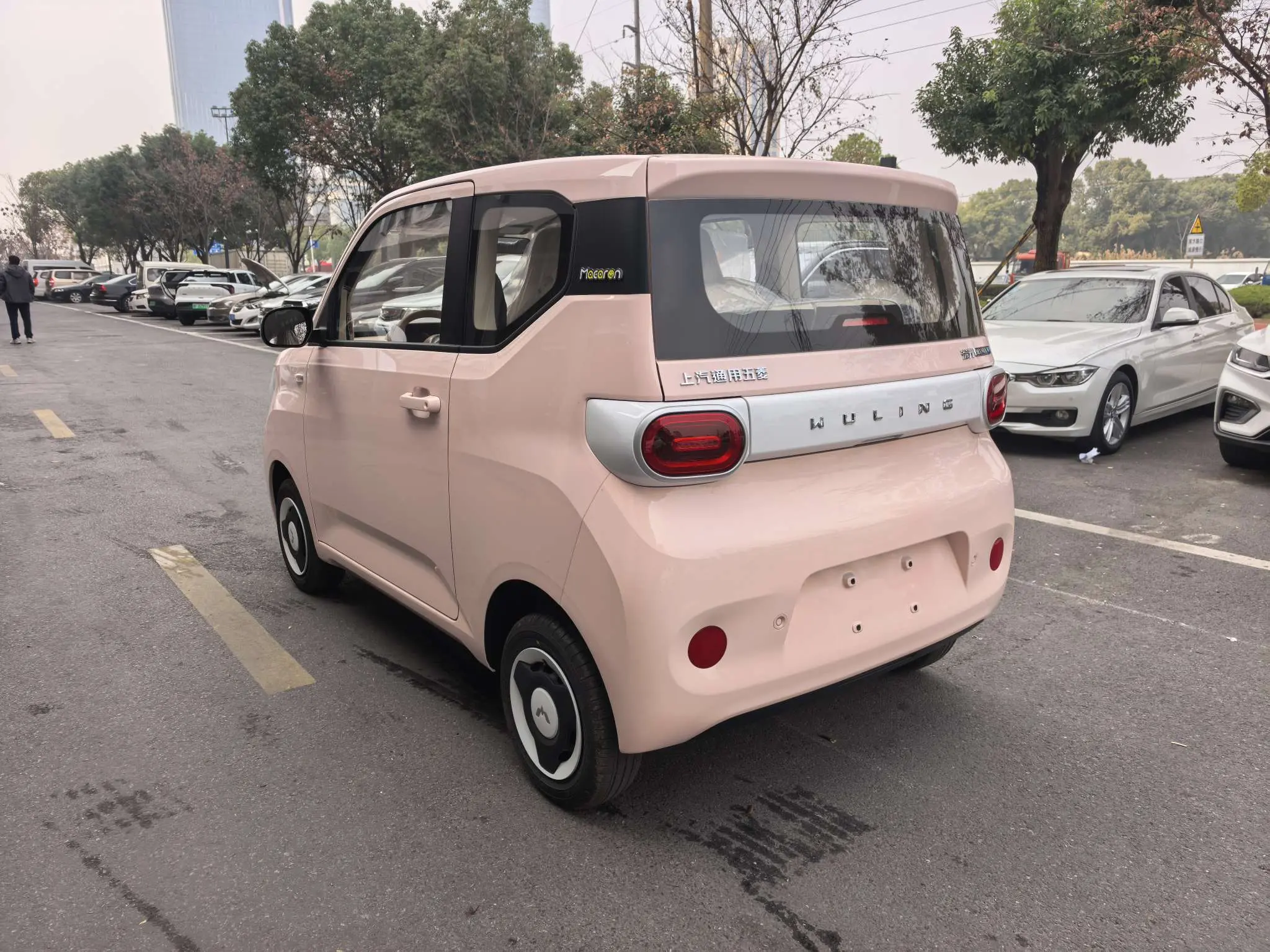 Wuling Hongguang MINIEV  из Китая