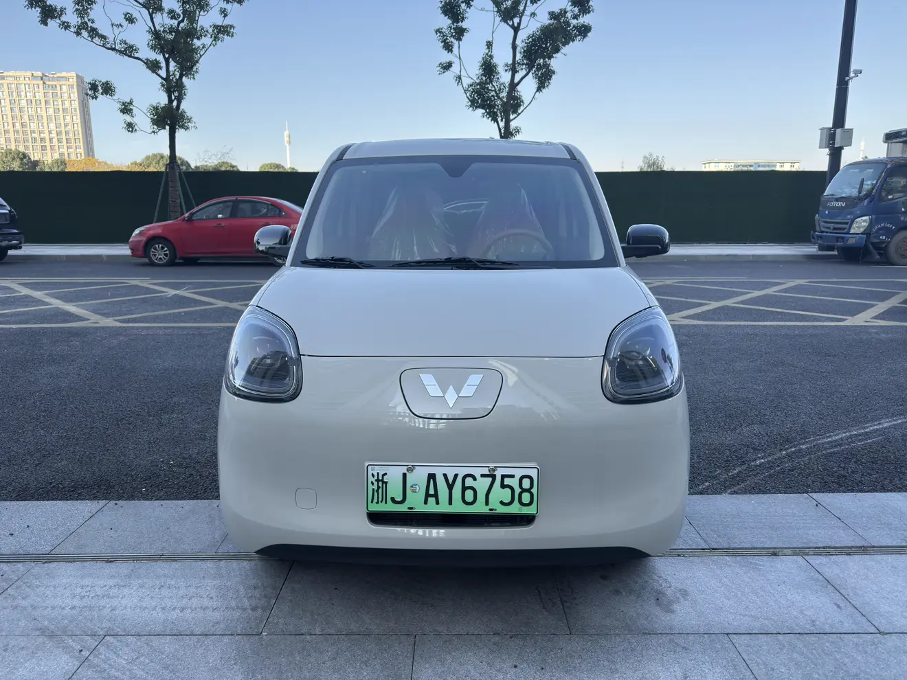 Wuling Hongguang MINIEV  из Китая