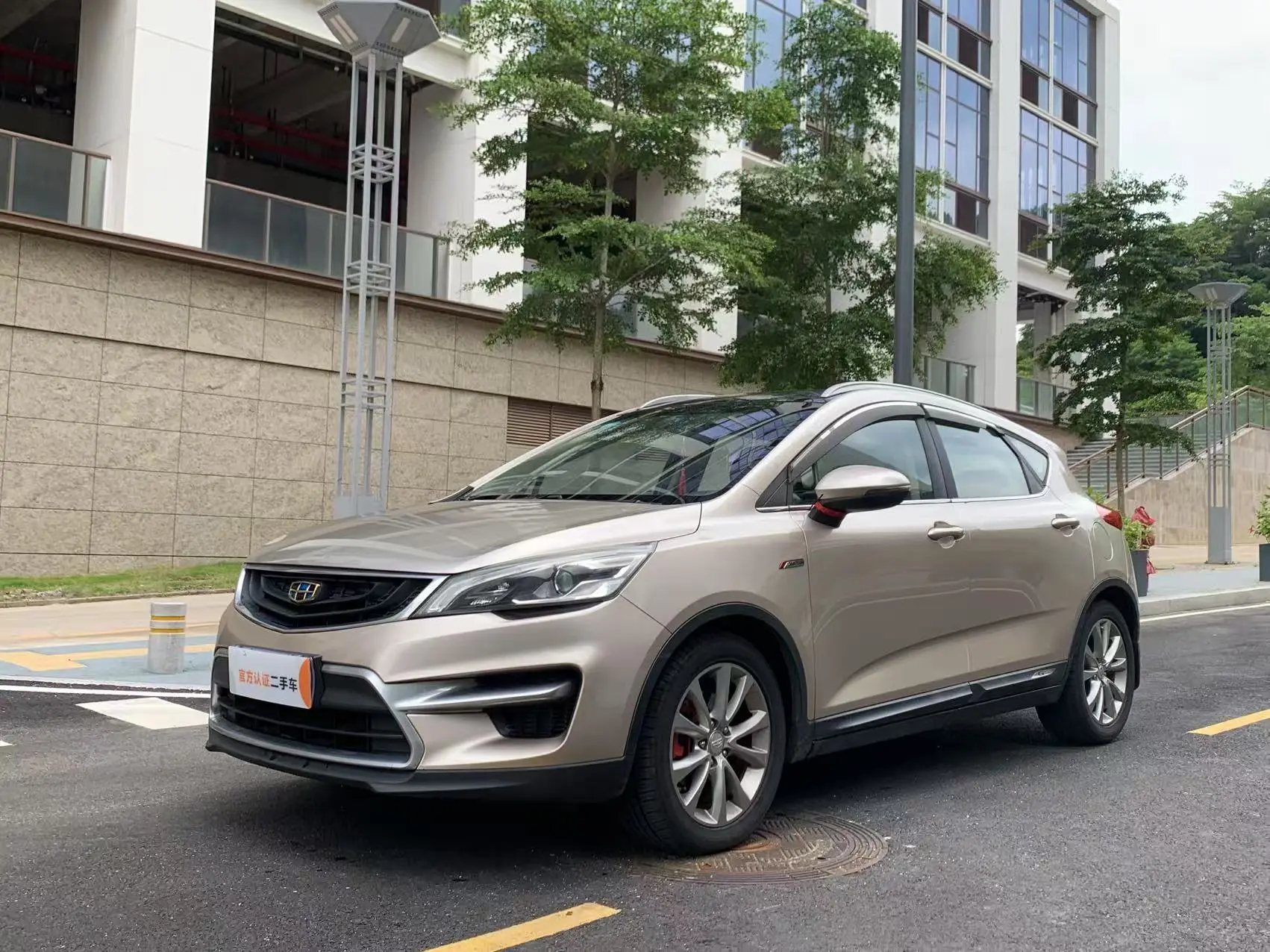 Geely Emgrand GS  из Китая