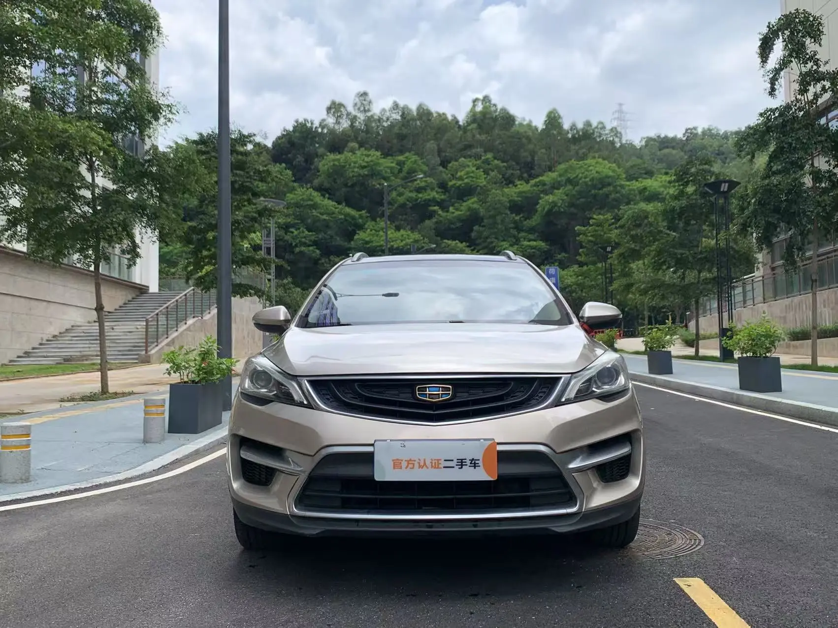 Geely Emgrand GS  из Китая