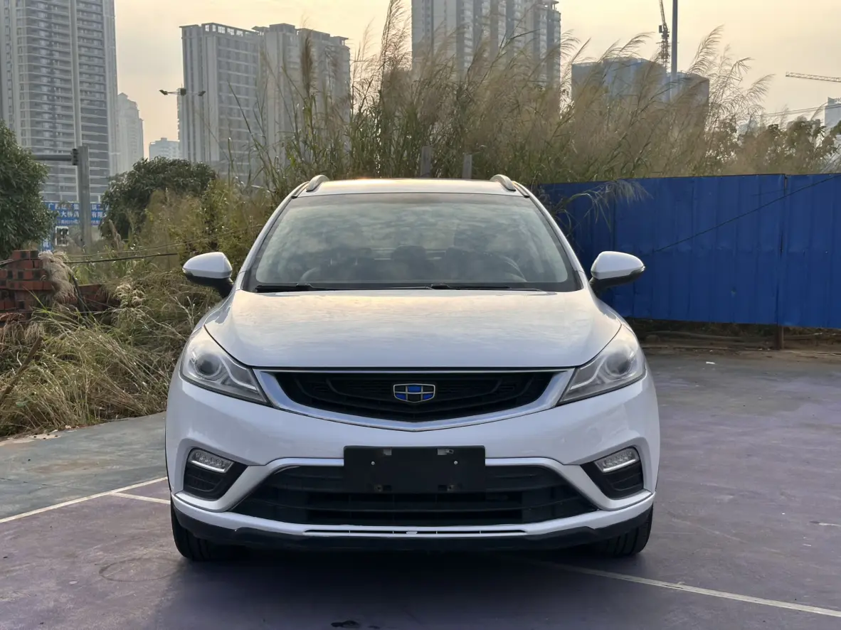 Geely Emgrand GS  из Китая