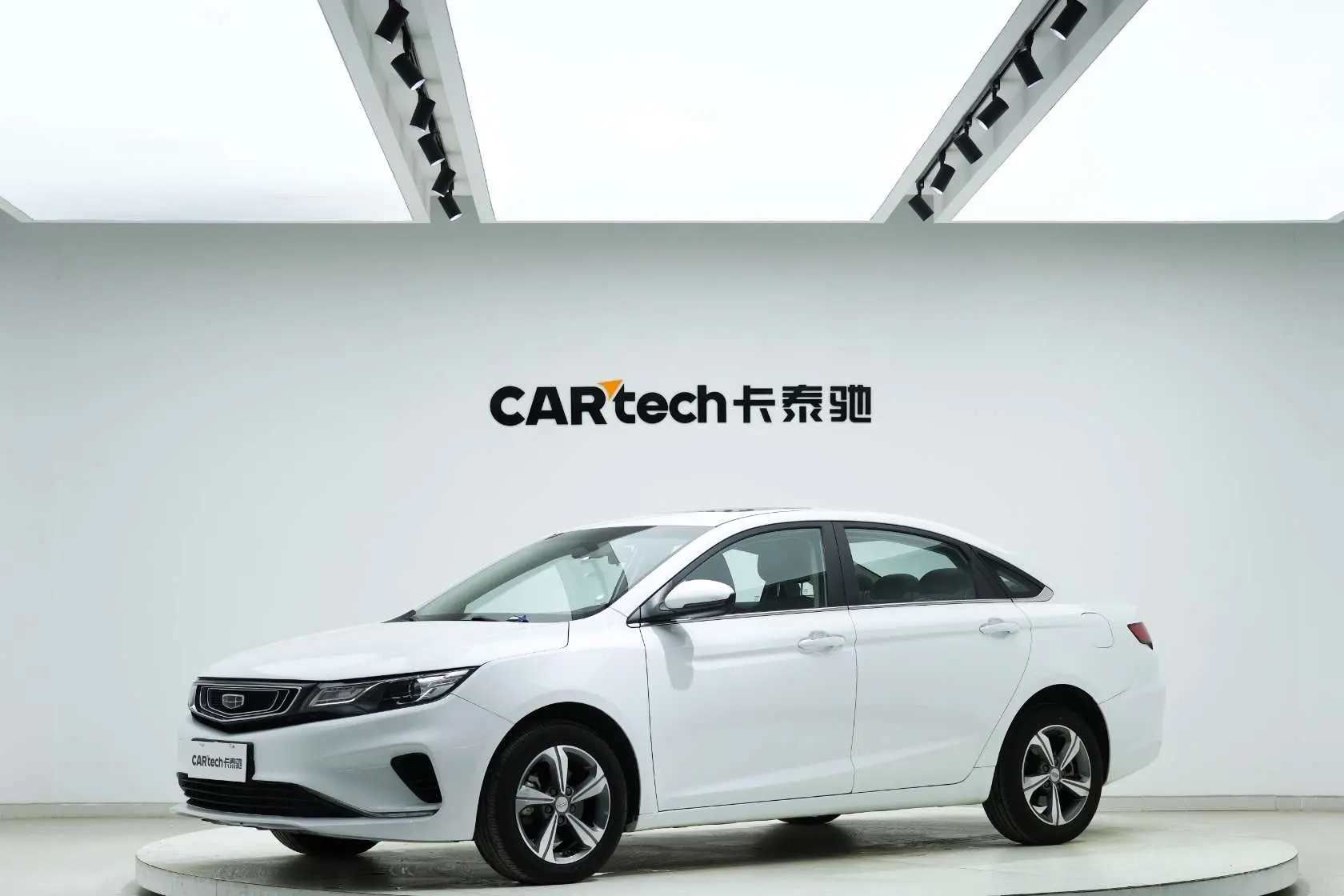 Geely Emgrand GL  из Китая