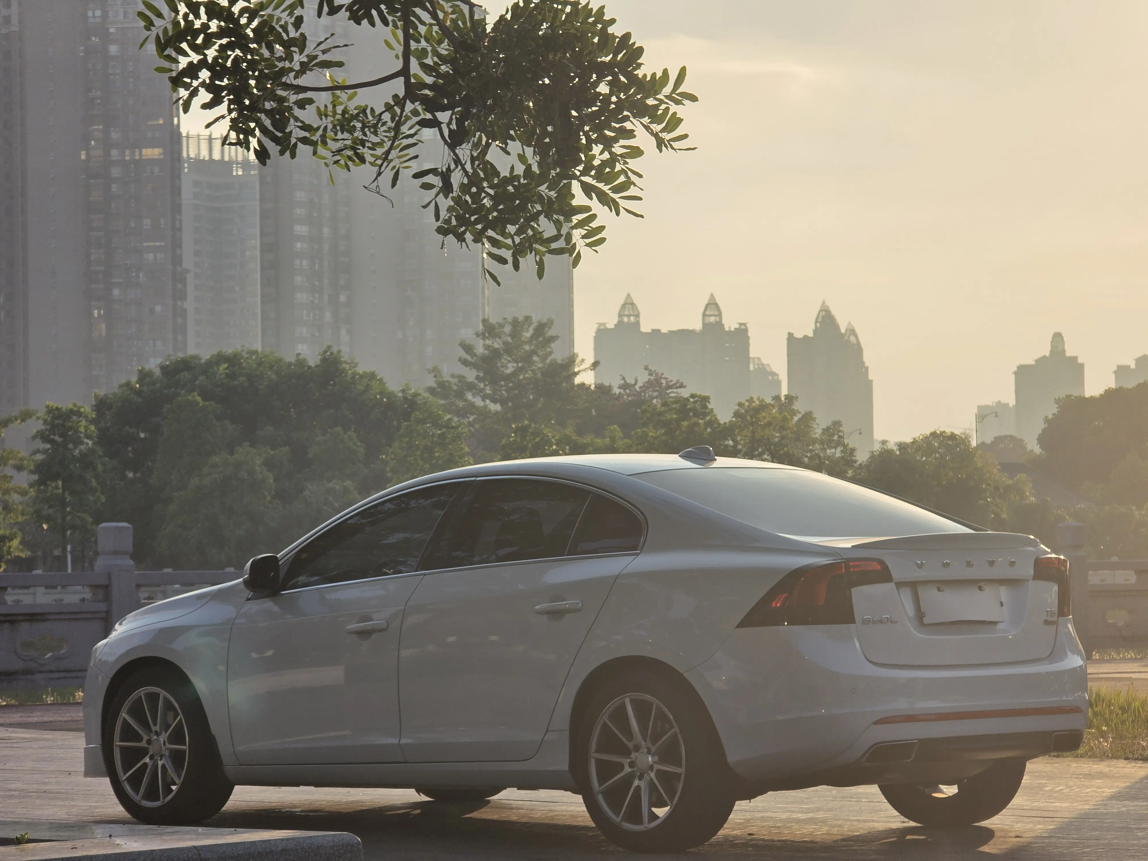 Volvo S60  из Китая