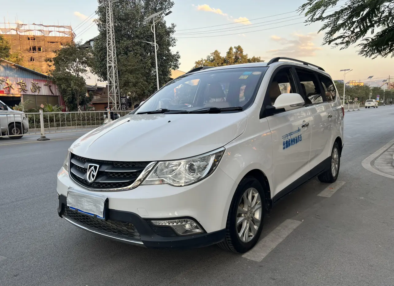 Baojun 730  из Китая