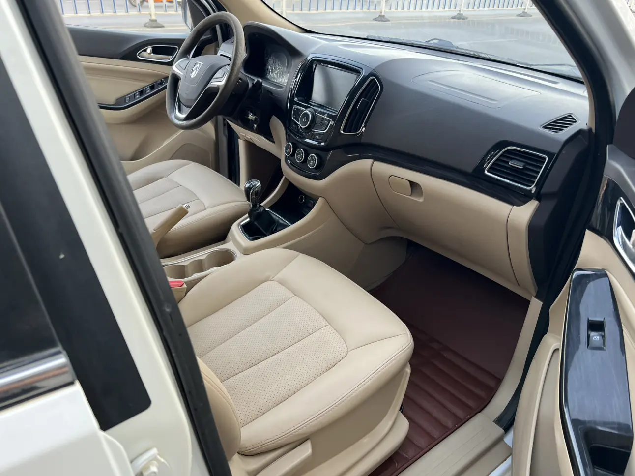 Baojun 730  из Китая