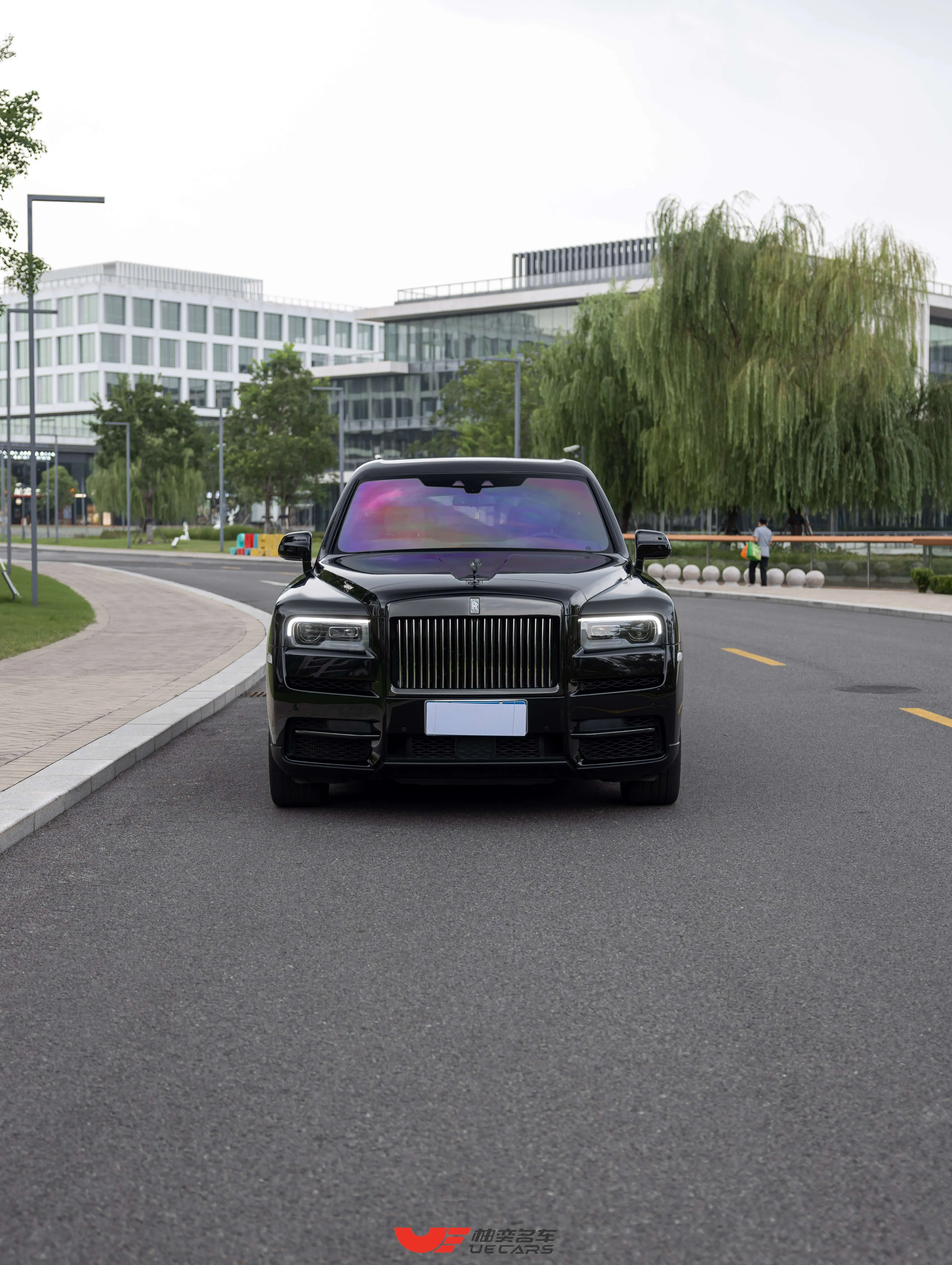 Rolls Royce Cullinan  из Китая