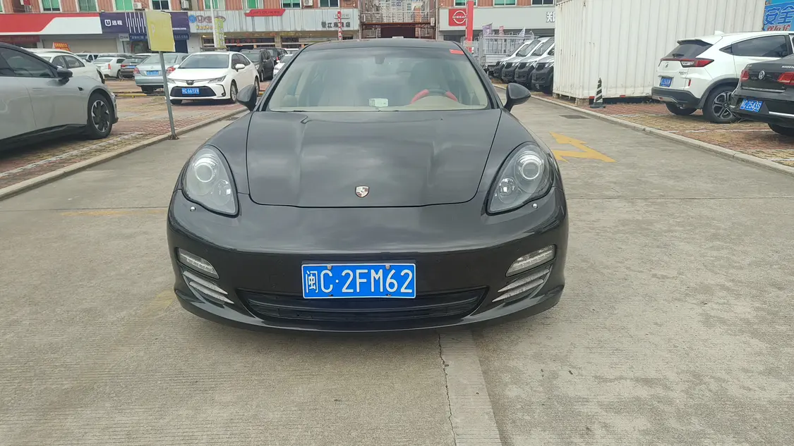 Porsche Panamera  из Китая