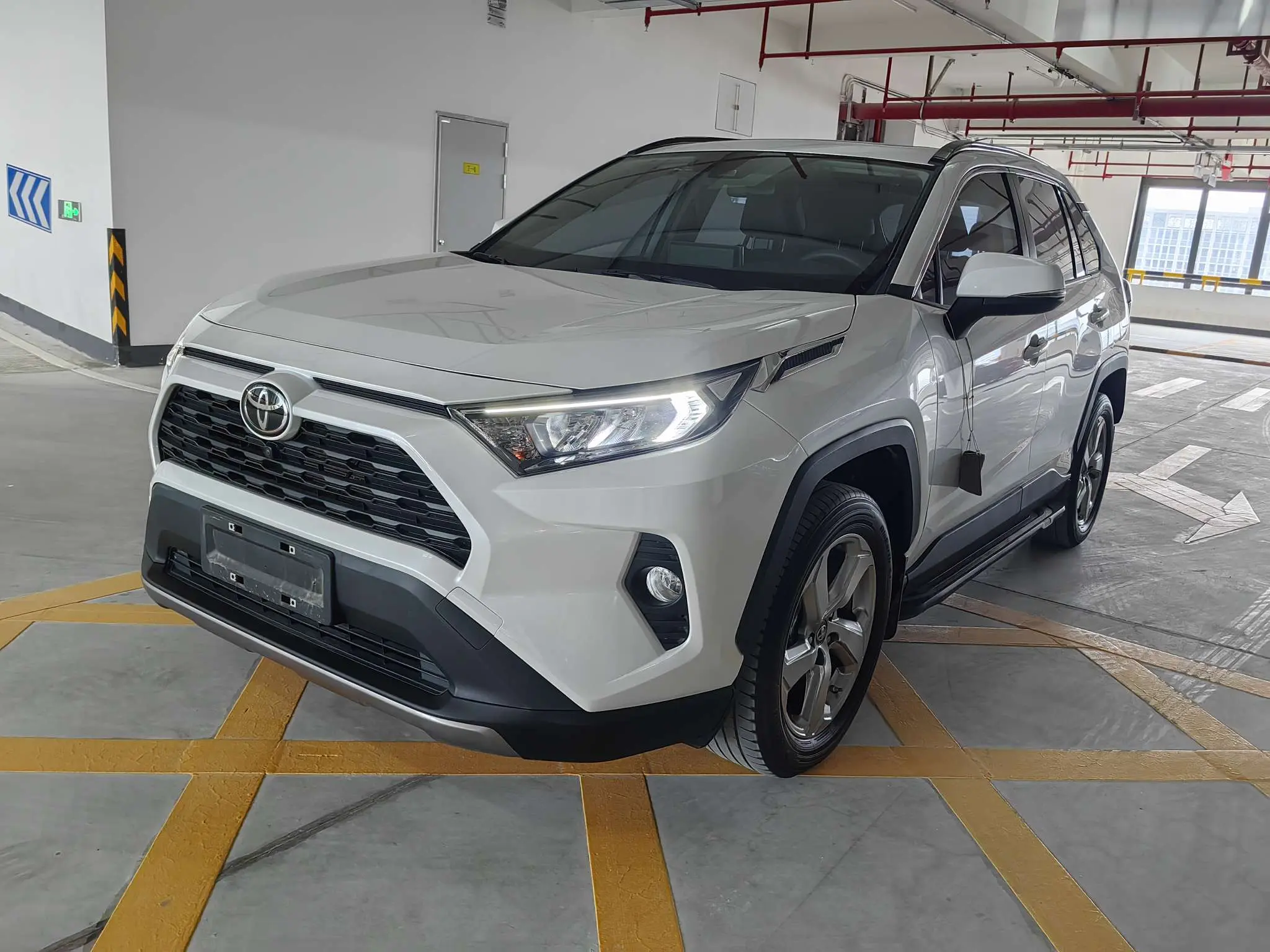 Toyota RAV4  из Китая