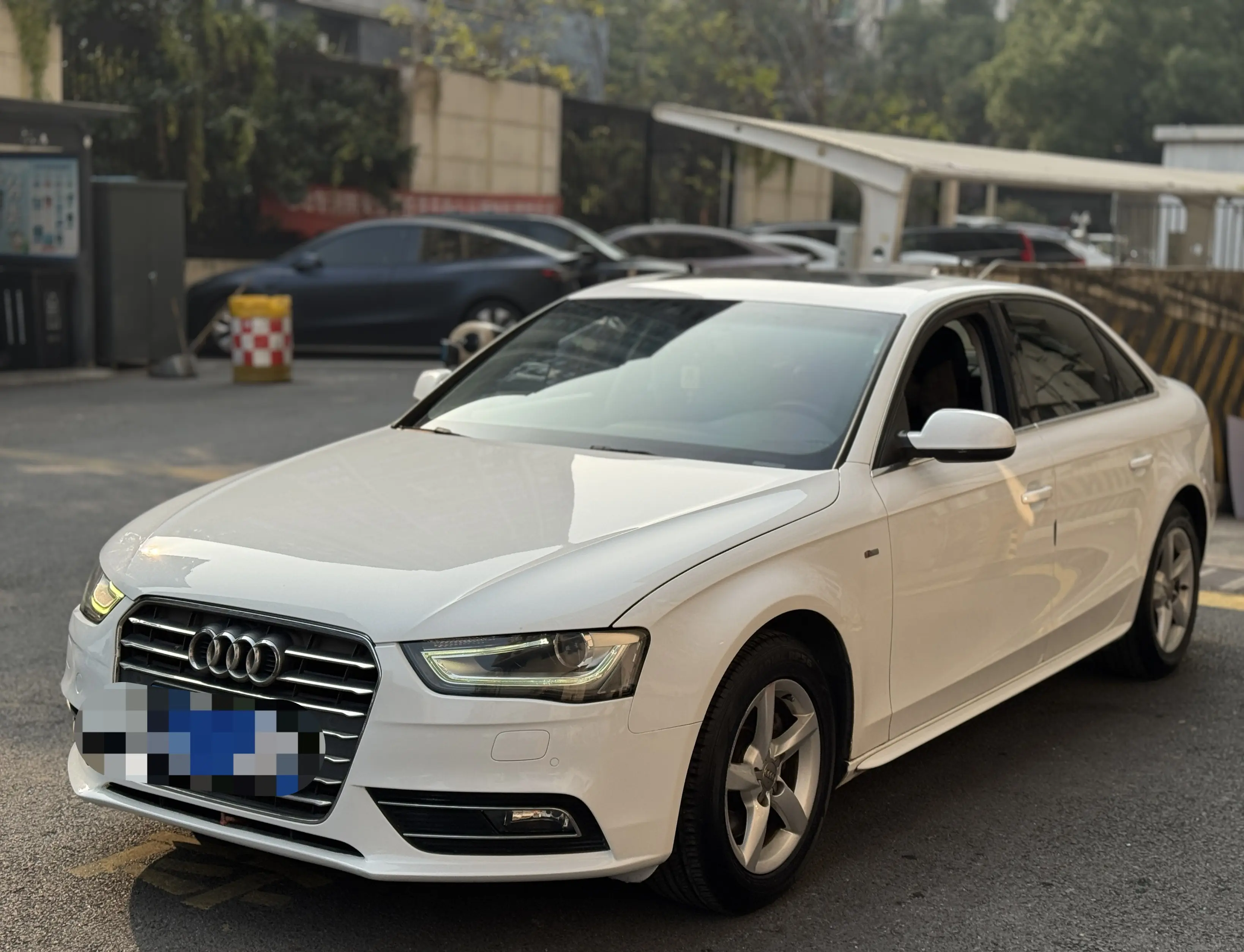 Audi A4L  из Китая