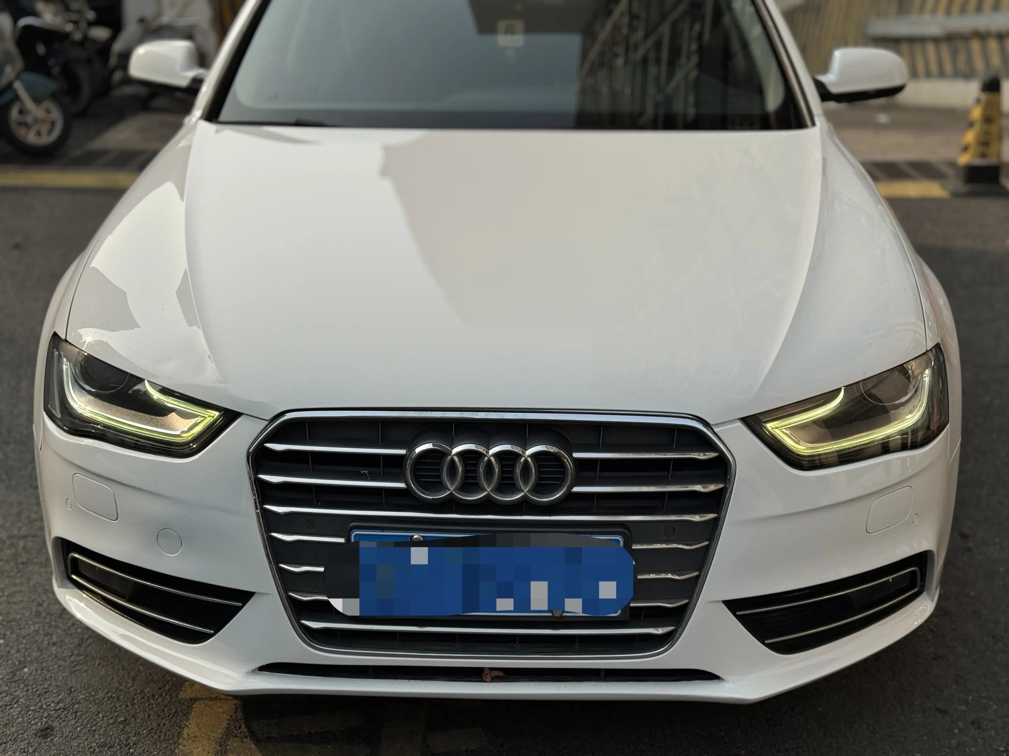 Audi A4L  из Китая