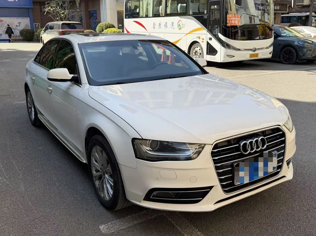 Audi A4L  из Китая