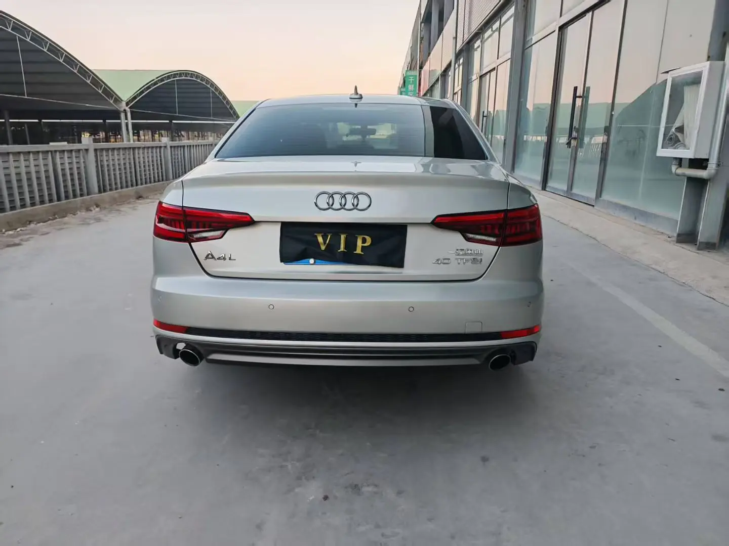 Audi A4L  из Китая