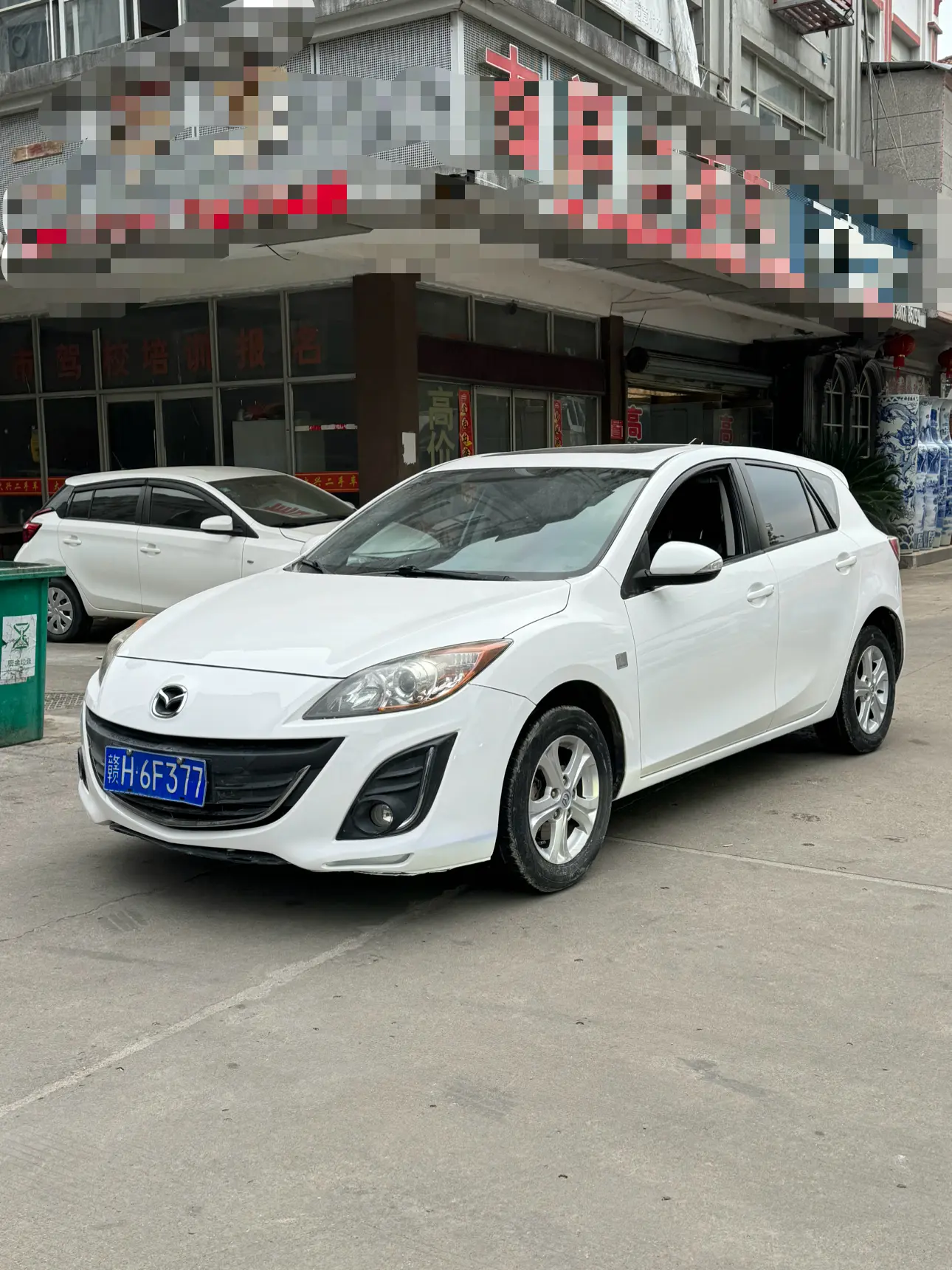 Mazda Axela (Mazda3)  из Китая