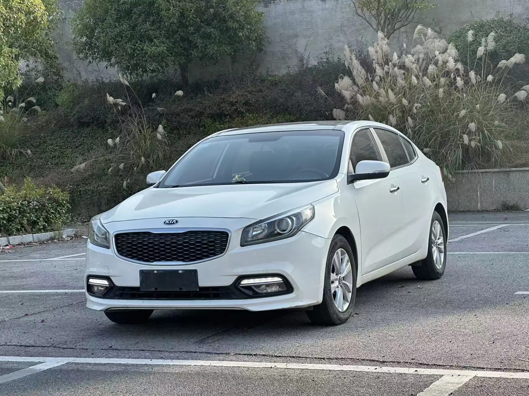 Kia K4  из Китая