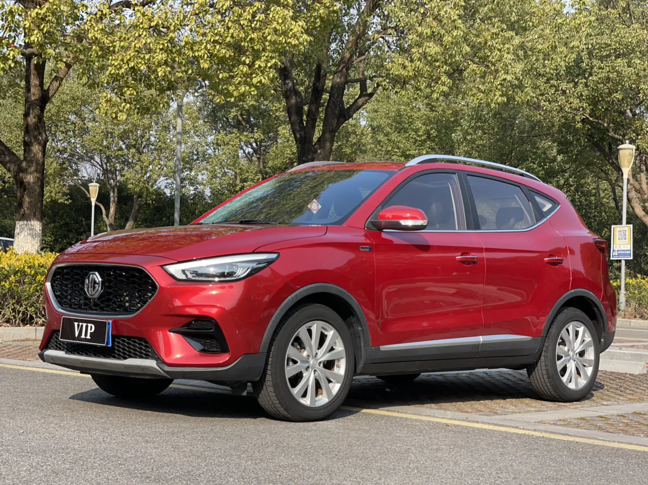 MG ZS  из Китая