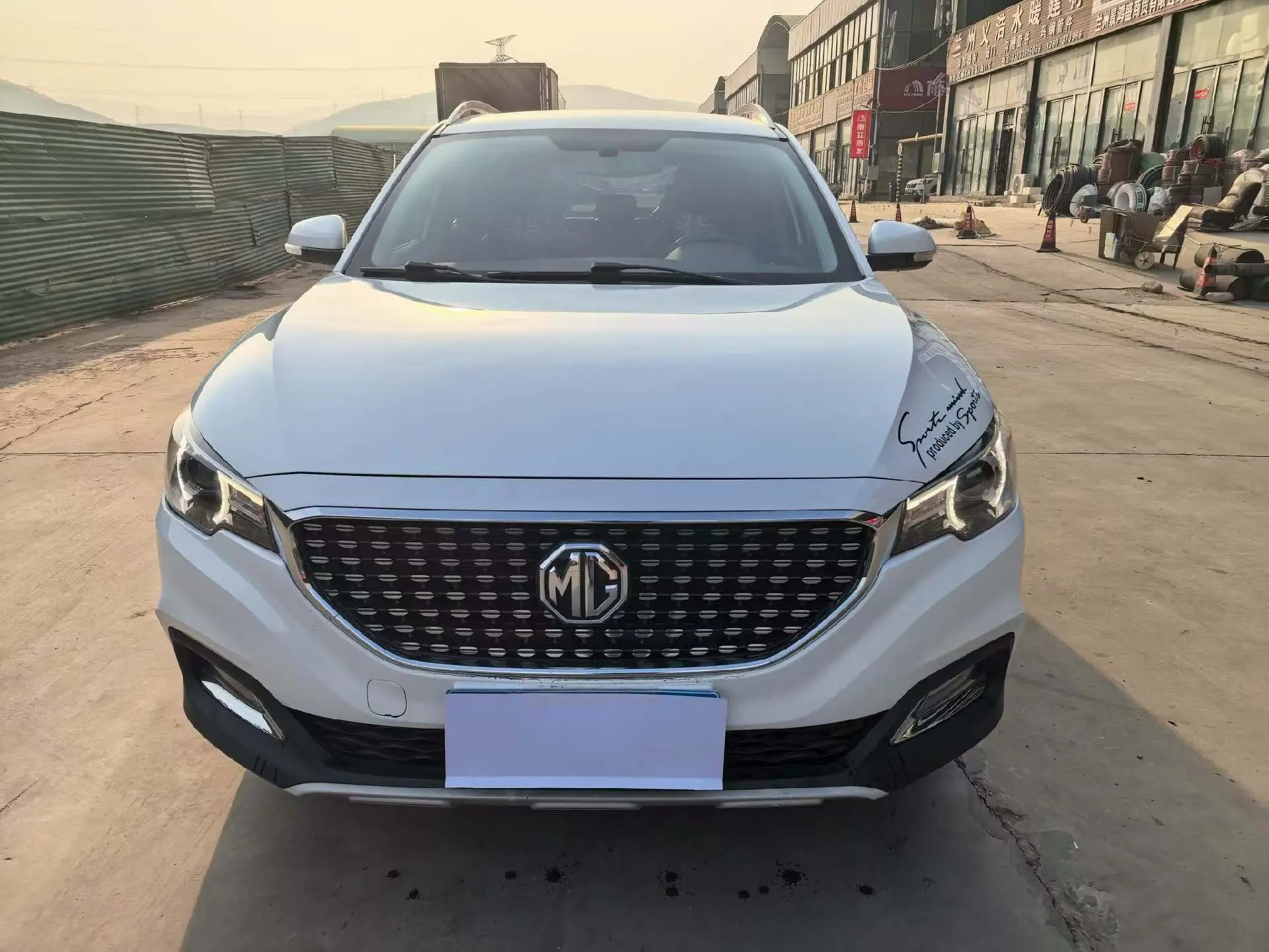 MG ZS  из Китая