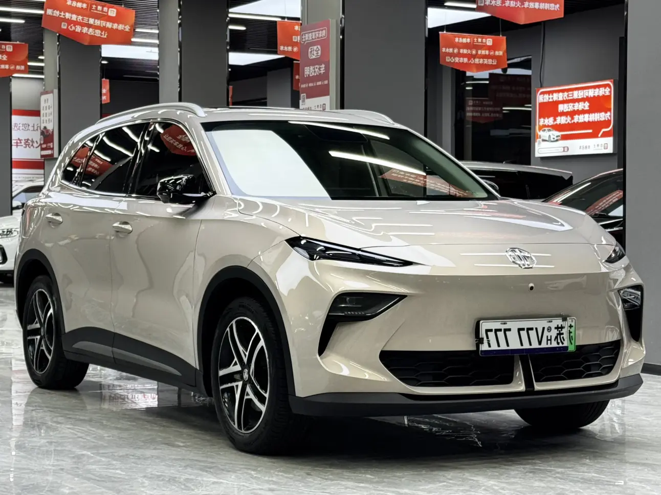 MG ES5  из Китая