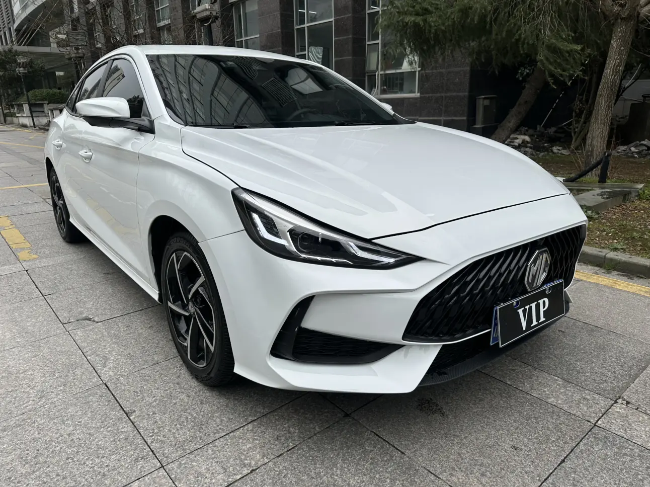 MG 5  из Китая