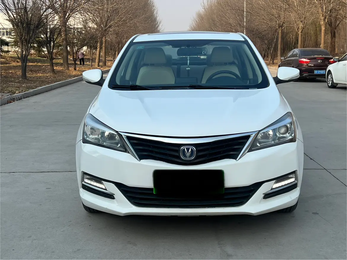 Changan Yuexiang V7  из Китая