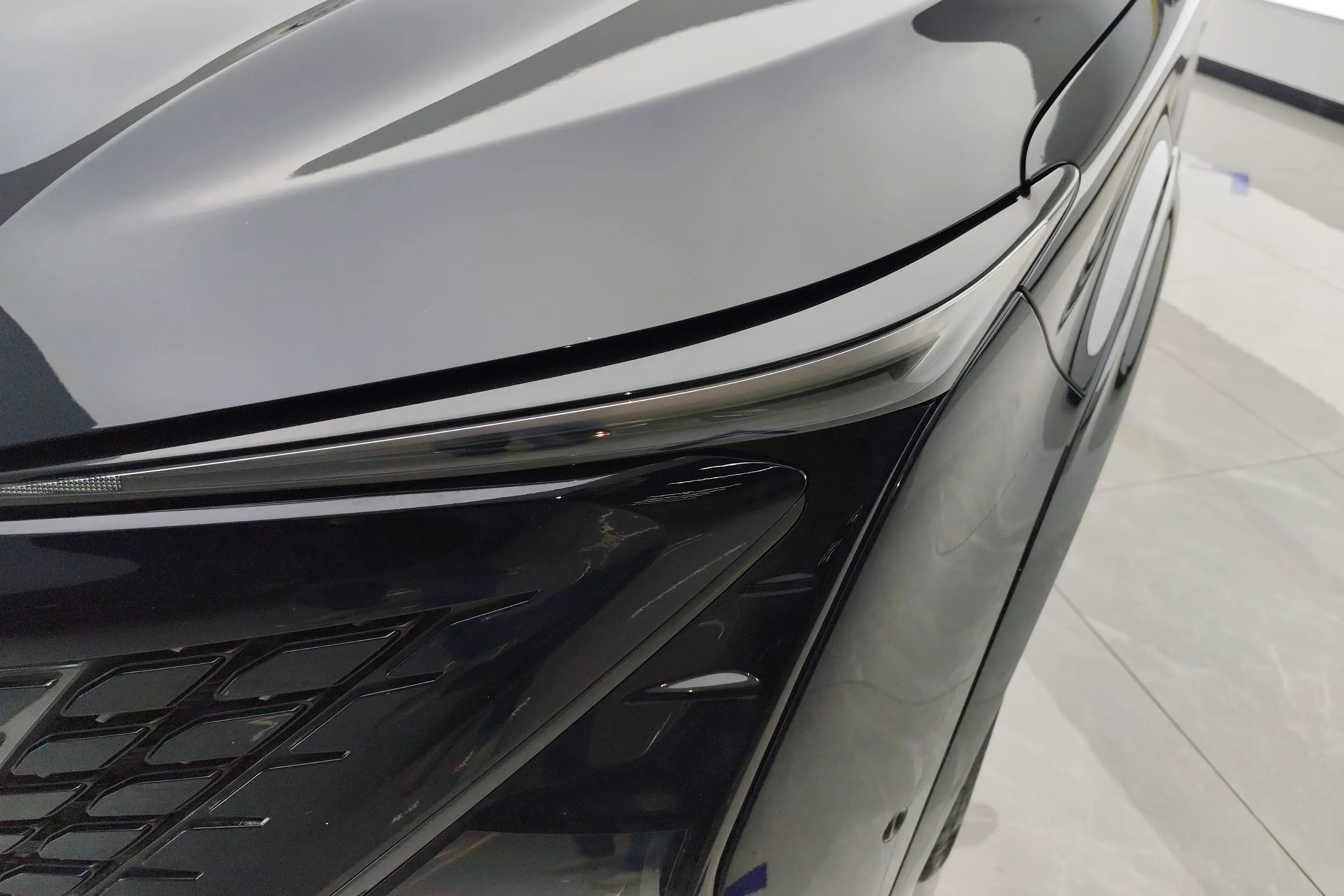 Changan UNI-T  из Китая