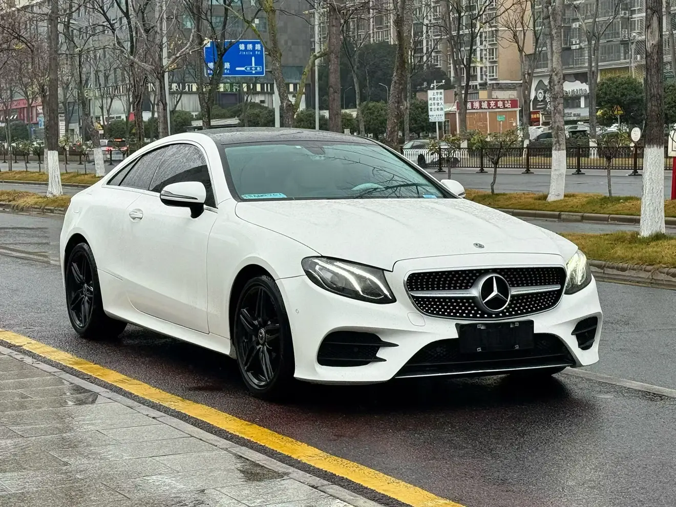 Mercedes-Benz E-Class  из Китая