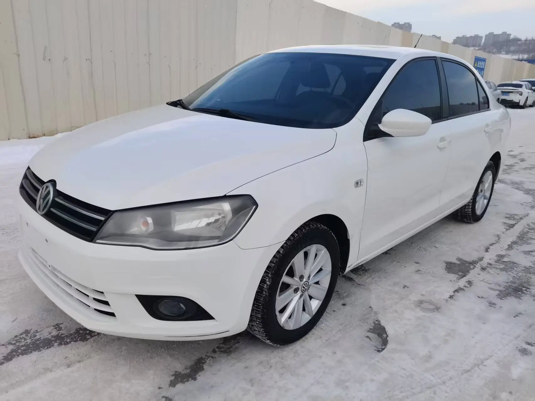 Volkswagen Jetta  из Китая