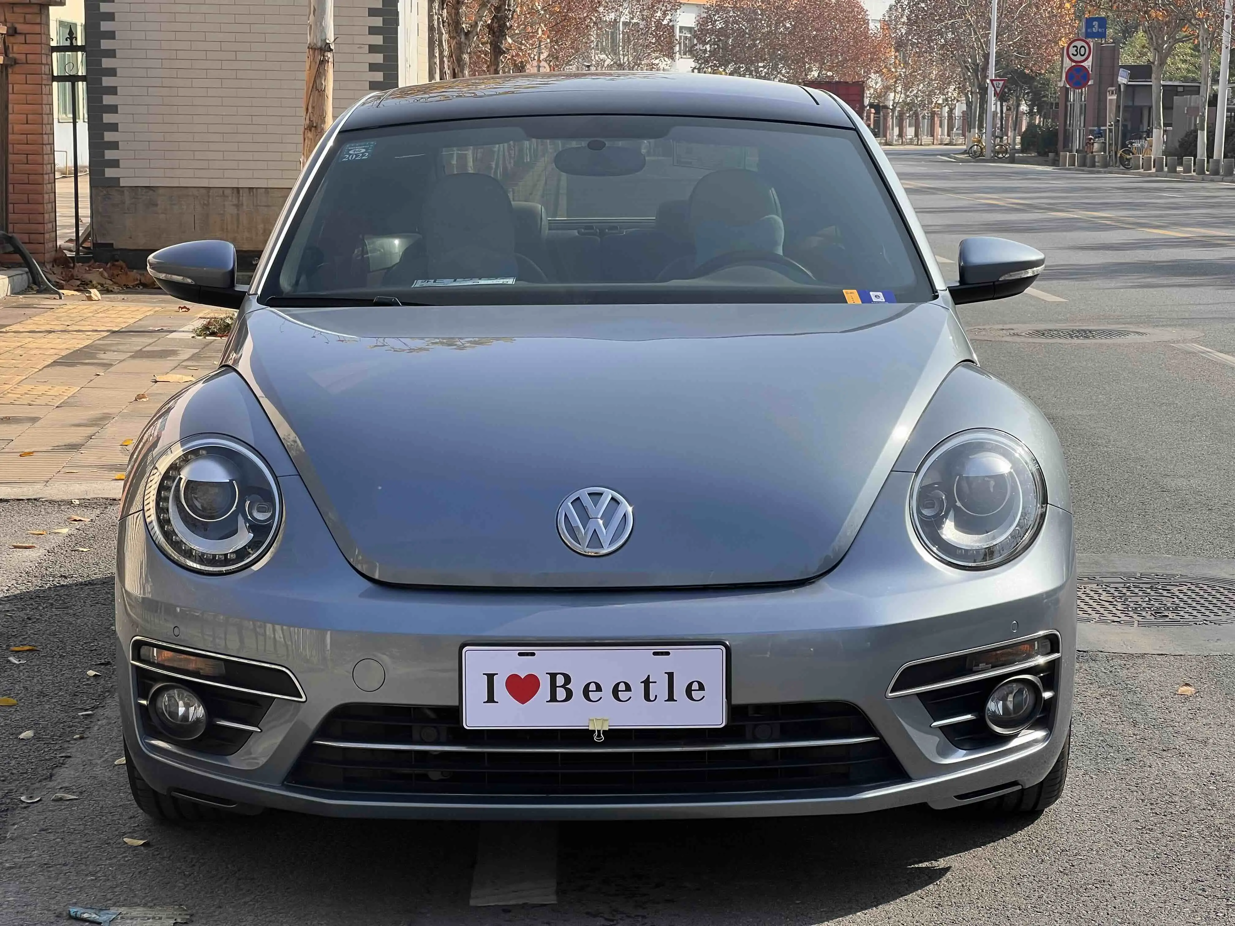Volkswagen Beetle  из Китая