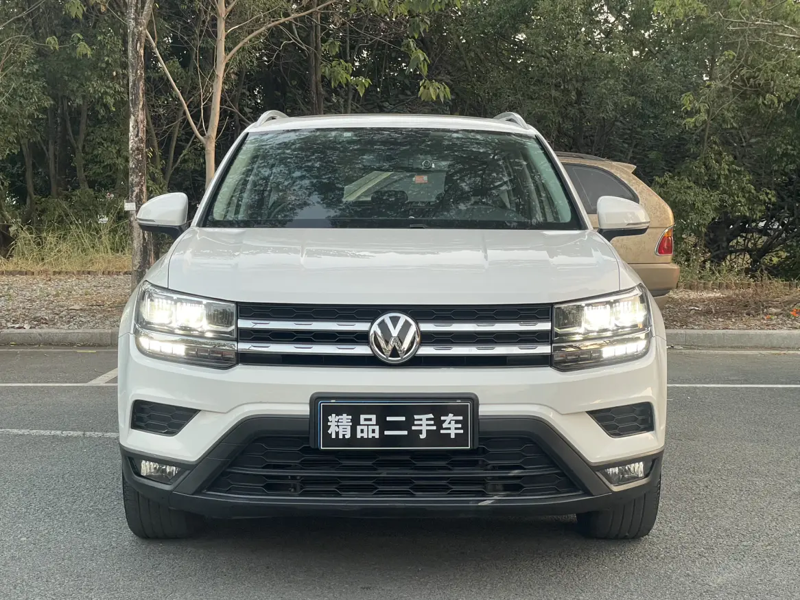 Volkswagen Tharu  из Китая