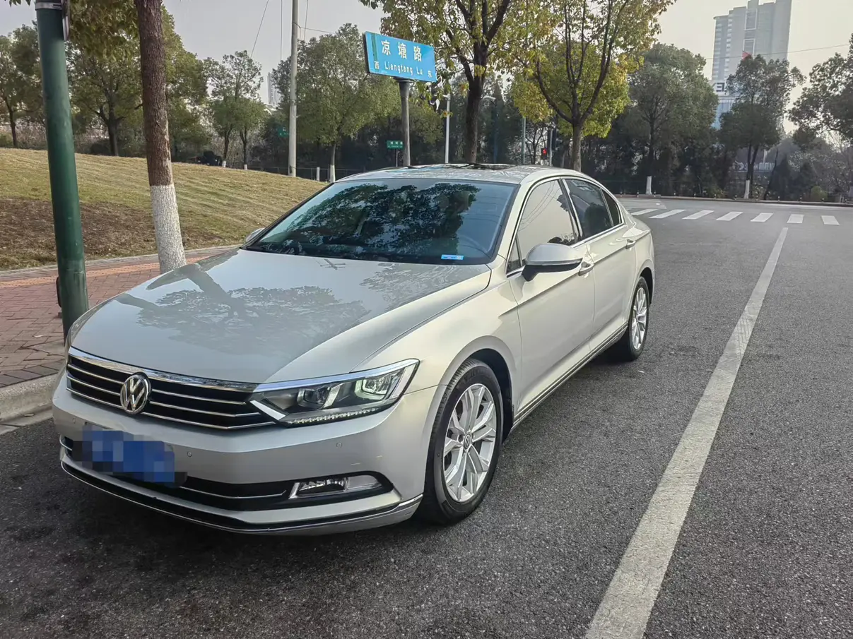 Volkswagen Magotan  из Китая