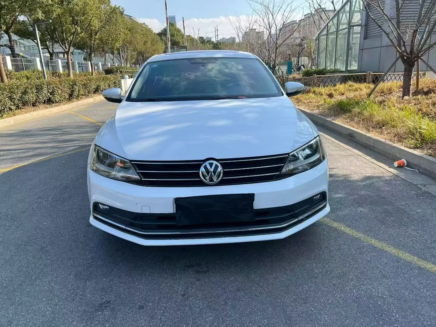 Volkswagen Sagitar  из Китая