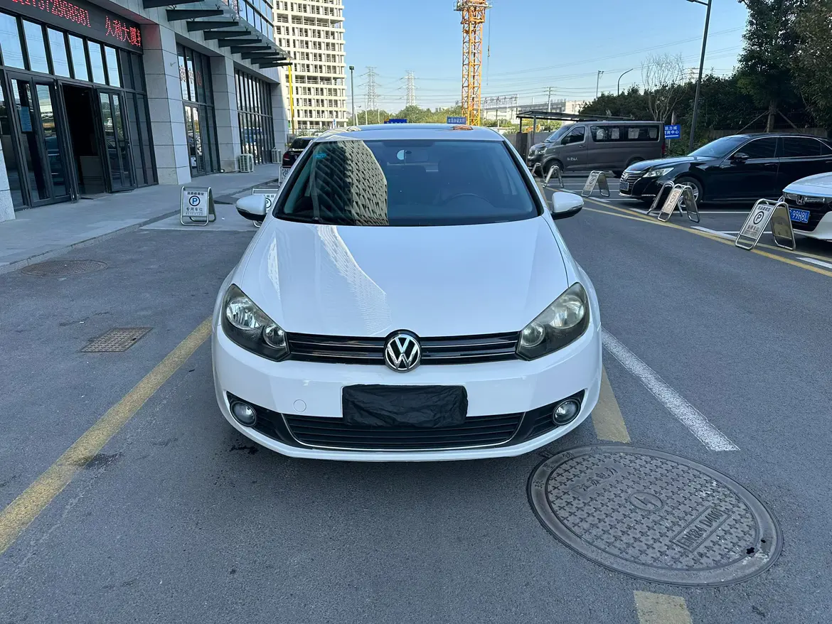 Volkswagen Golf  из Китая