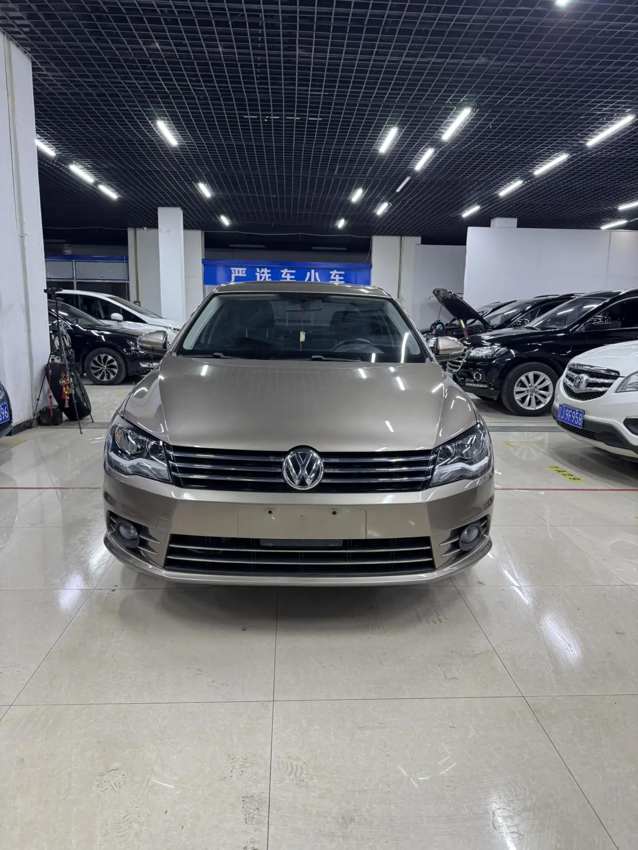 Volkswagen Bora  из Китая