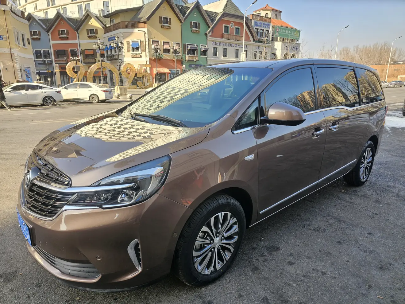 Buick GL8  из Китая