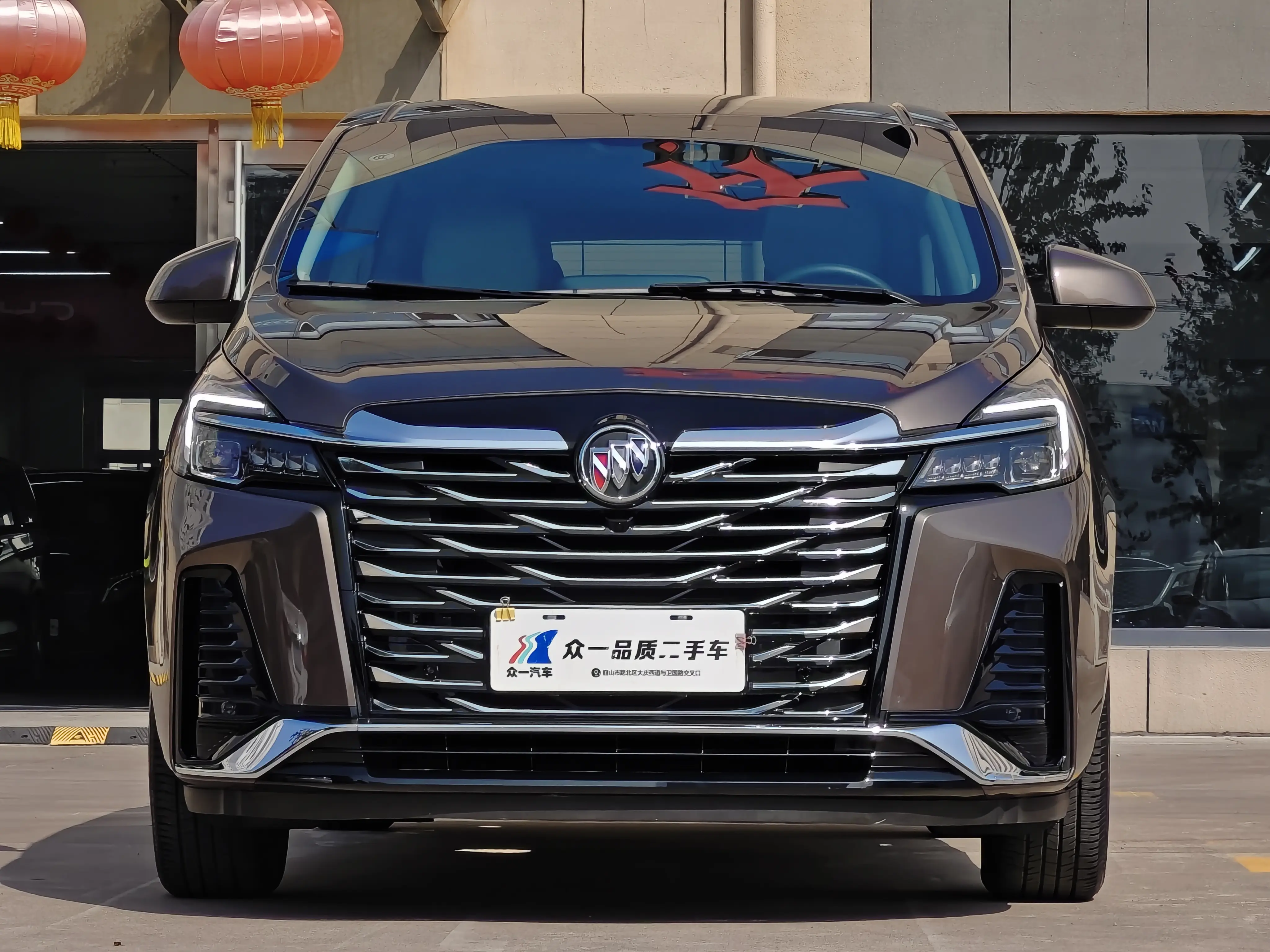 Buick GL8  из Китая