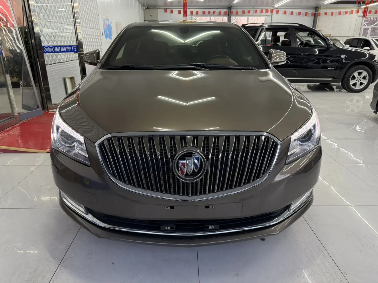 Buick LaCrosse  из Китая