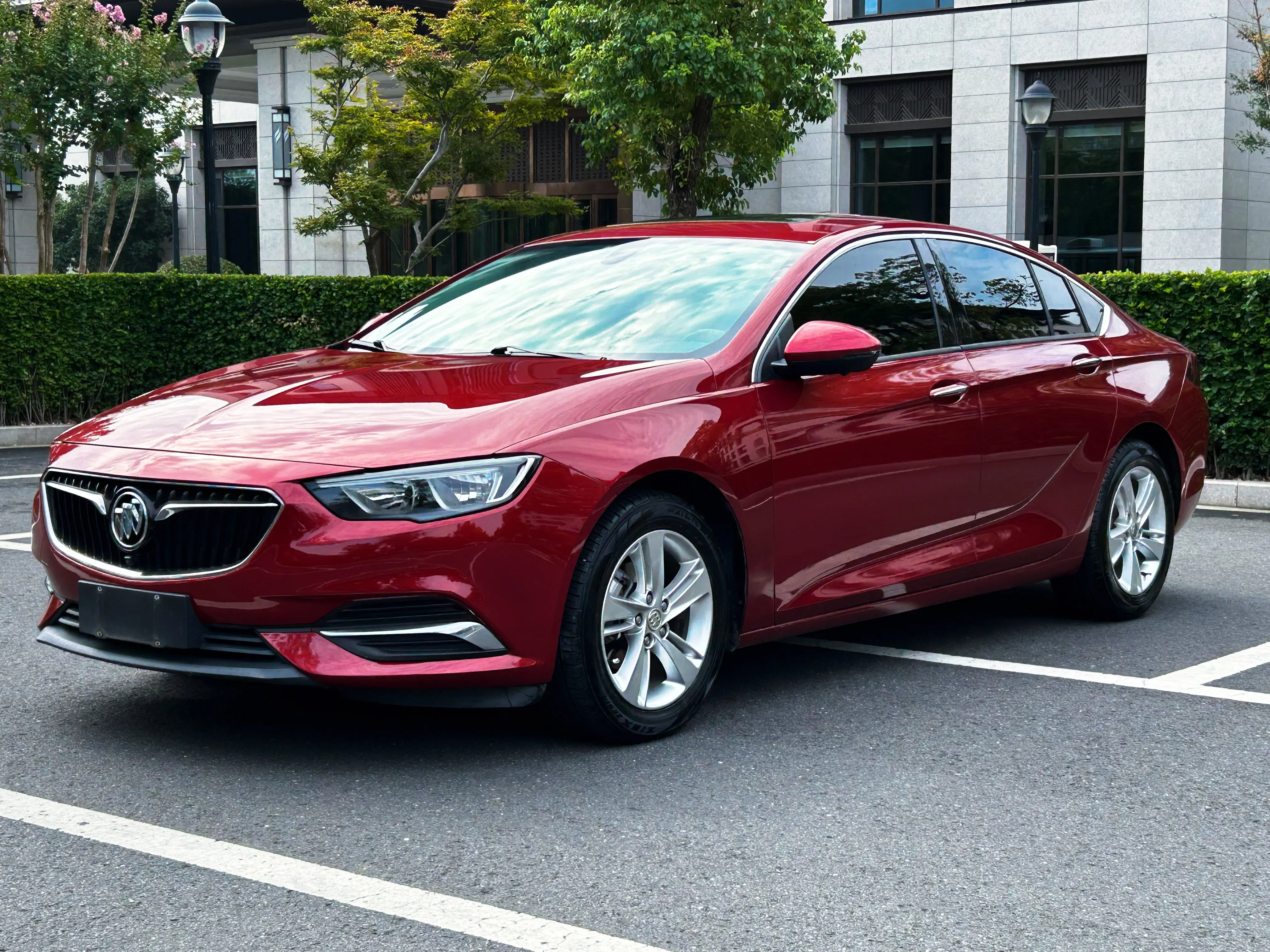 Buick Majesty  из Китая